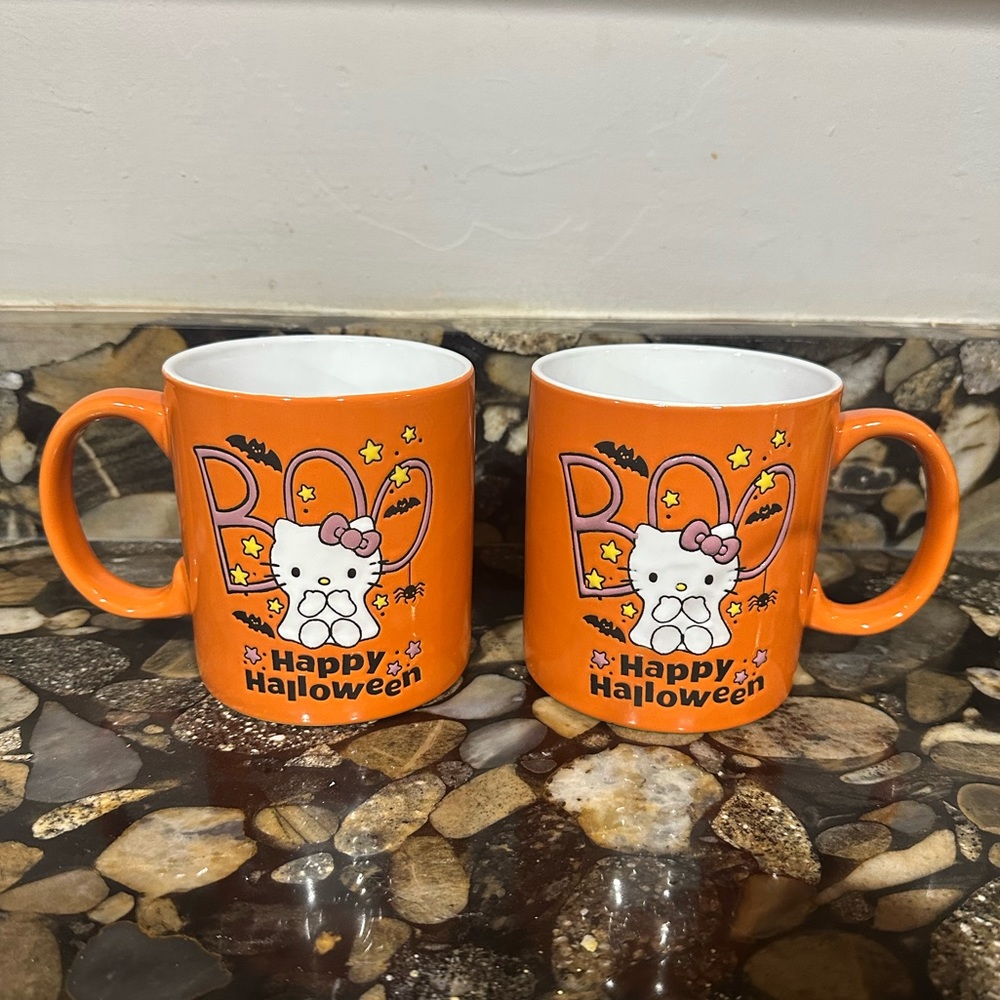 Brand New Hello Kitty Halloween Mug Set of 2